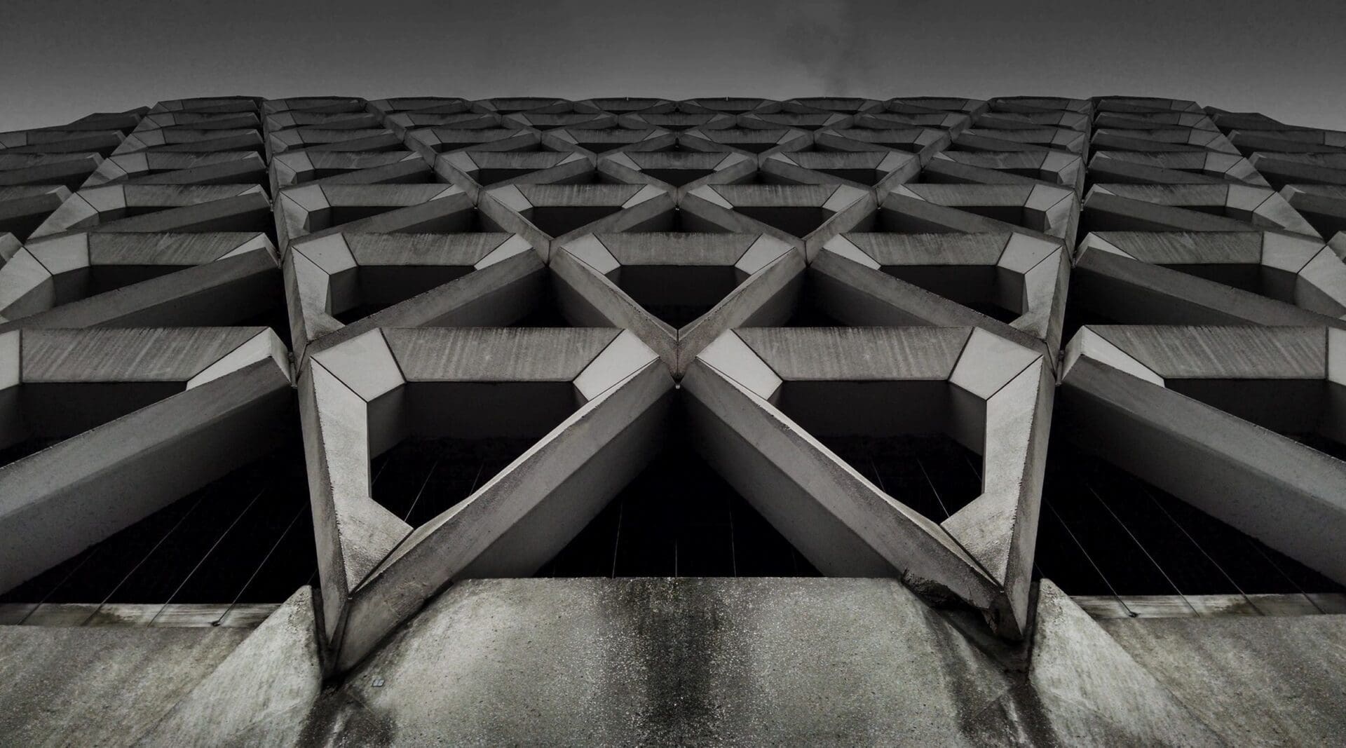 Geometric concrete building facade pattern